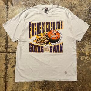 Fredericksburg iowa going to the Barn T-shirt